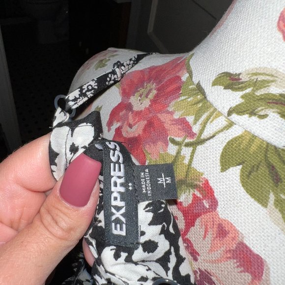 Express Floral Tank Top - Picture 4 of 4